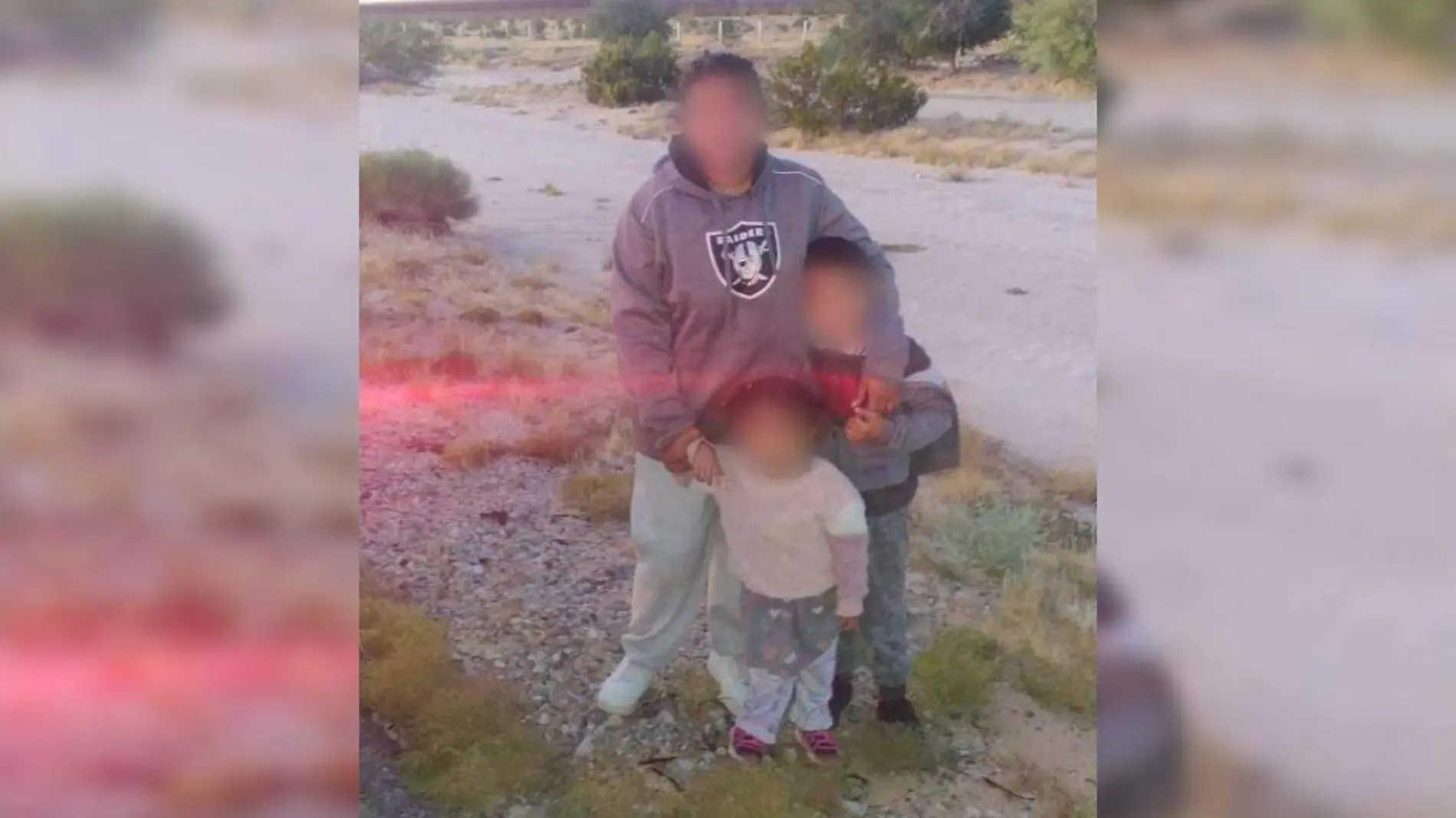 Madre guatemalteca y dos pequeños hijos fueron rescatados en el desierto sonora